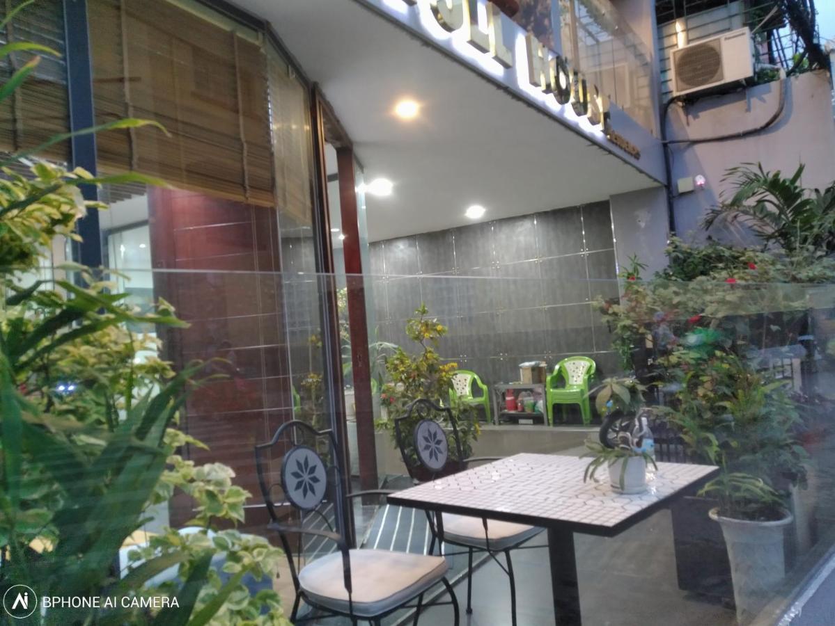 Full House Retreat - The Water Front Aparthotel Ho Chi Minh City Bagian luar foto