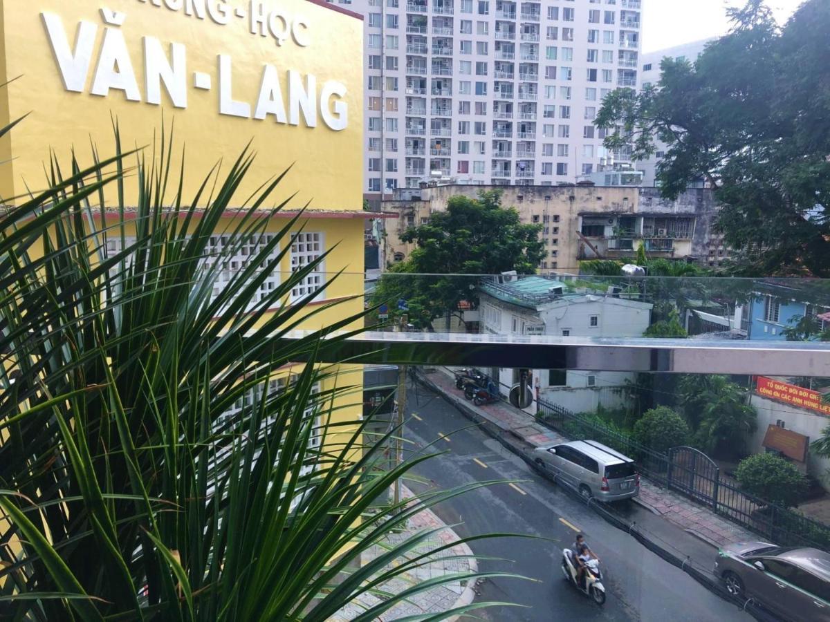 Full House Retreat - The Water Front Aparthotel Ho Chi Minh City Bagian luar foto